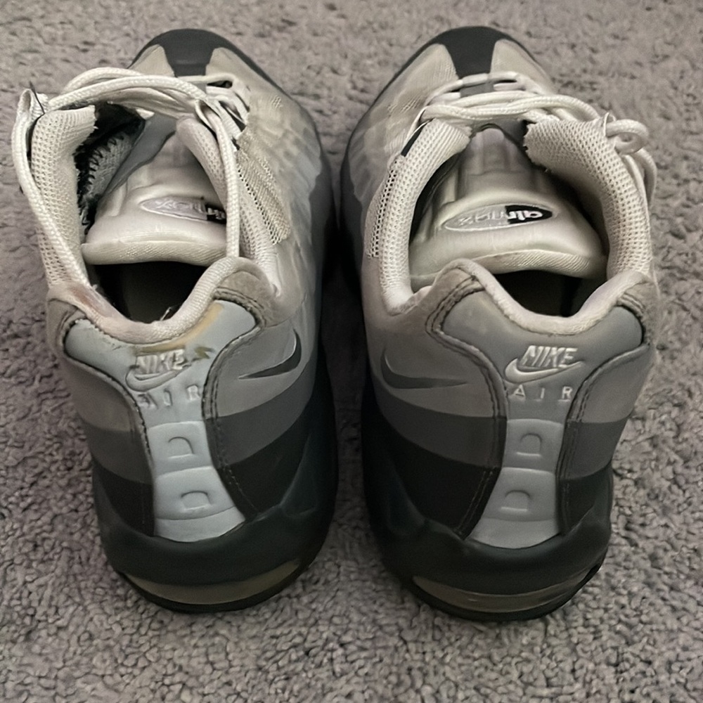 🔥AIRMAX 95 SIZE 10 - Picture 4 of 5